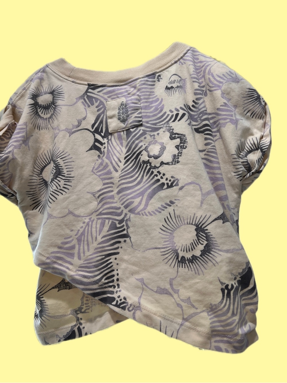 Fp movement S top crossover set  
Floral Print Short Sleeve Top